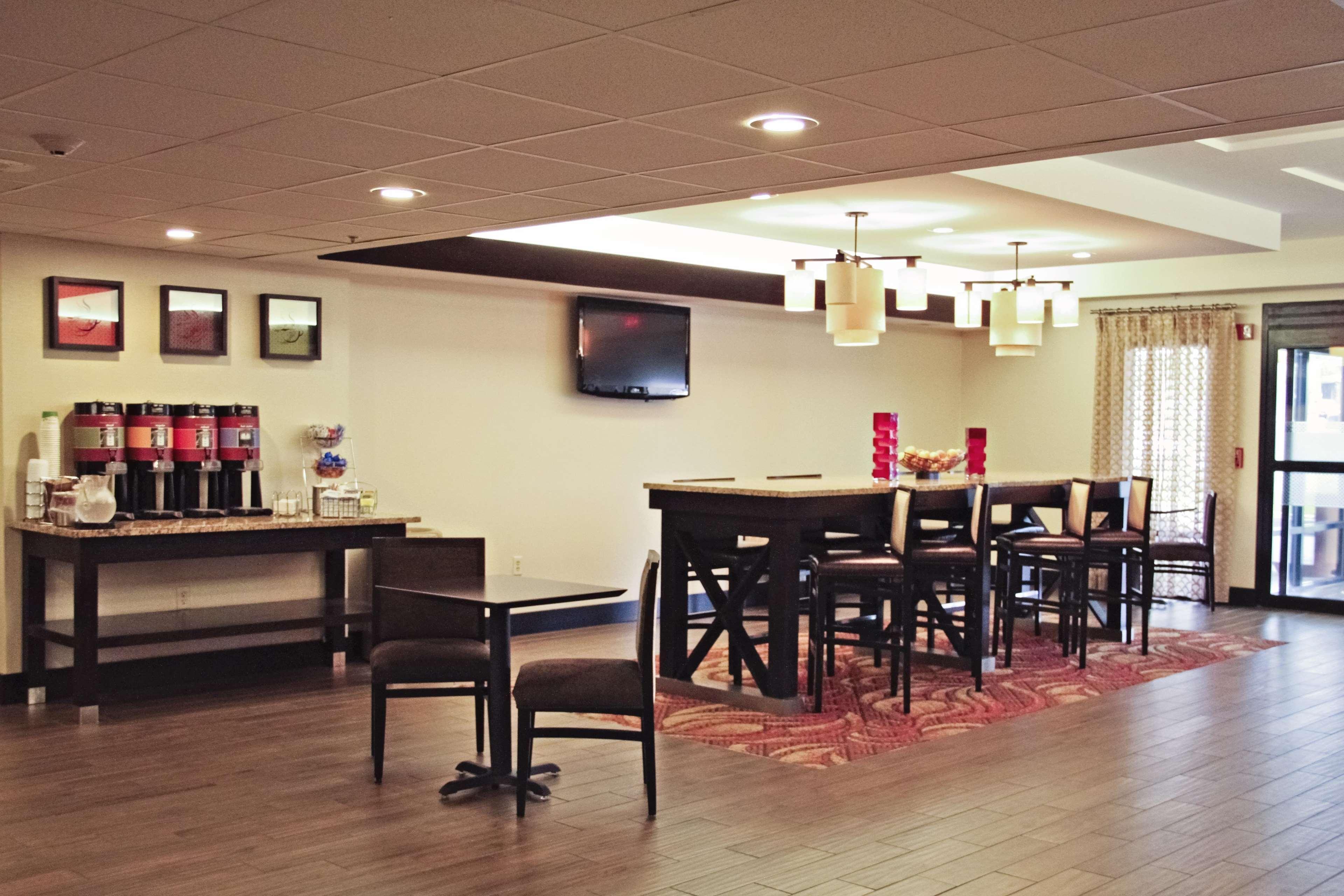 Hotel Hampton