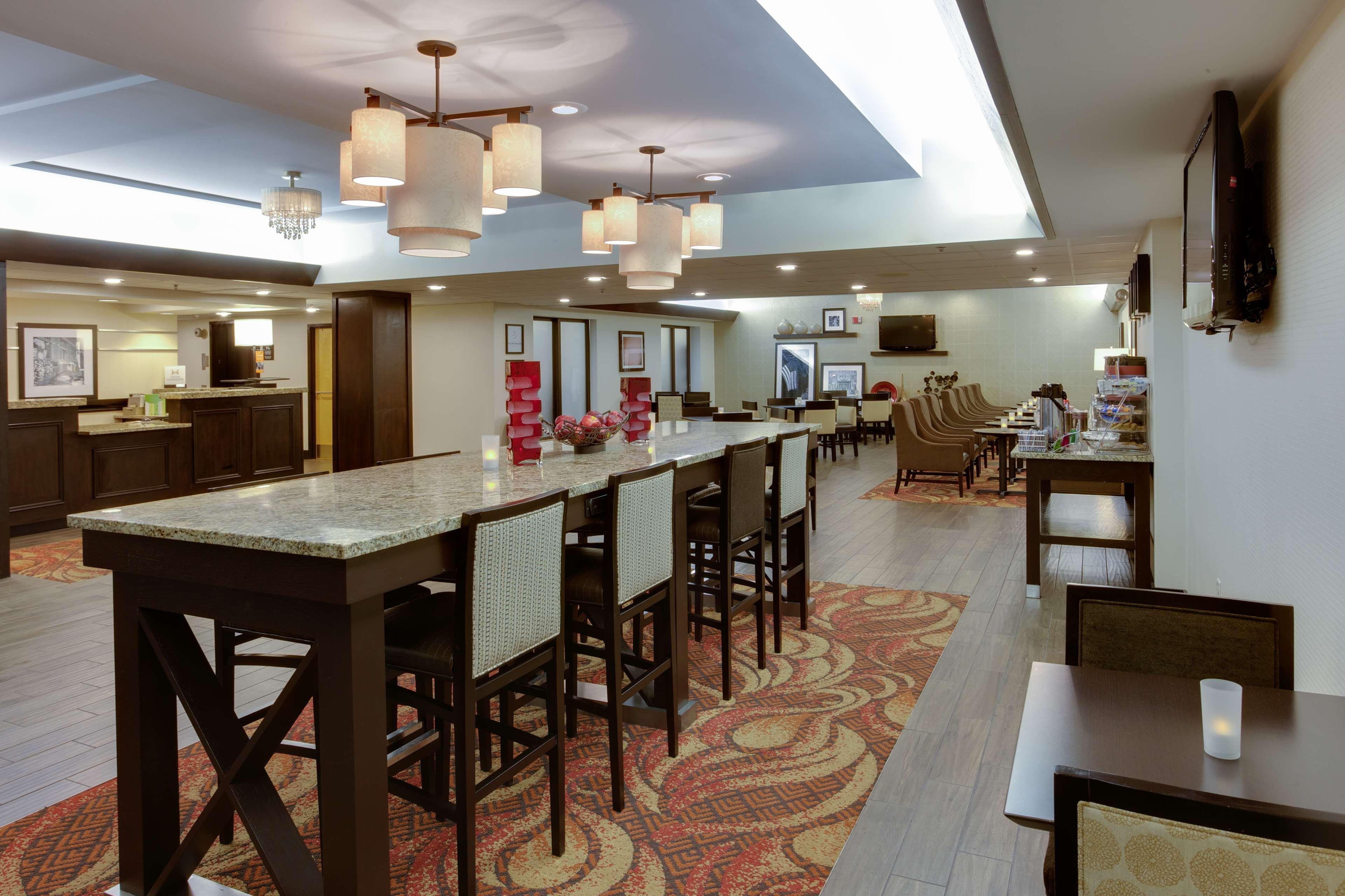Hampton Hotel