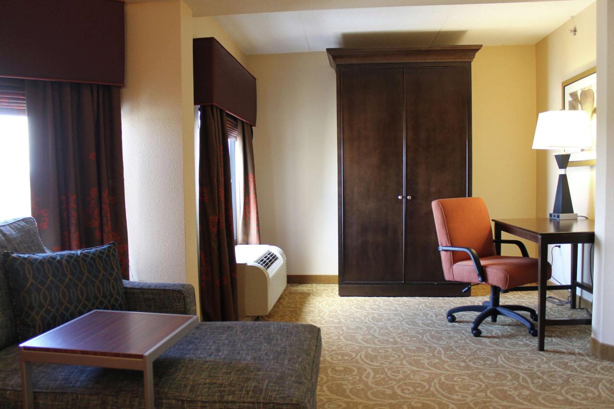 Hampton Hotel