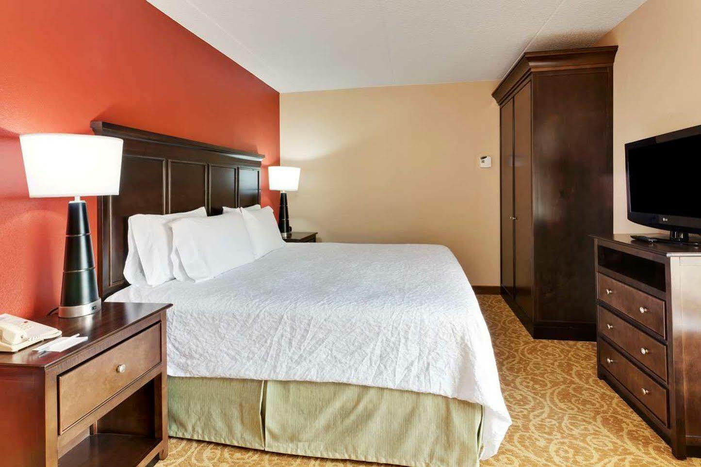 Hampton Hotel